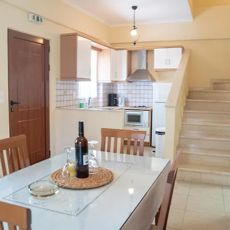 Erietta & By Kika Residences 3*