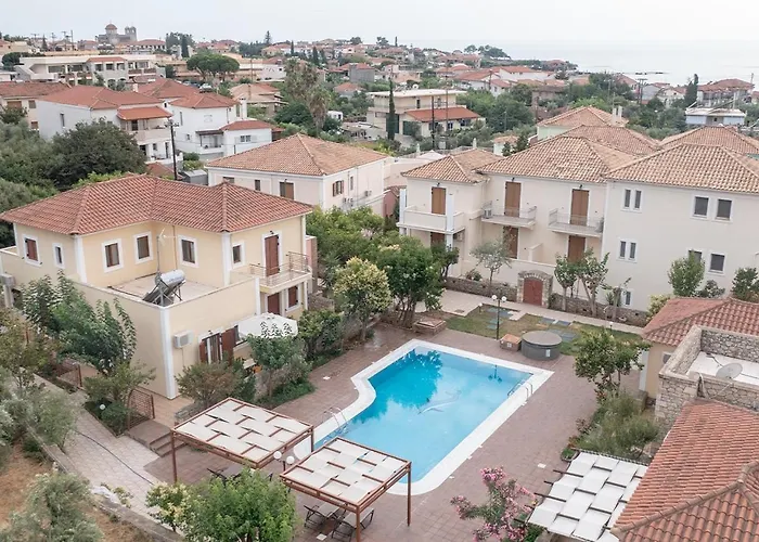 Erietta & By Kika Residences Stoupa