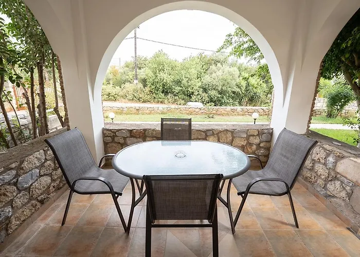 Erietta Studios&apartments By Kika Residences 3* Stoúpa