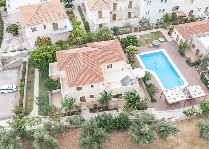 Aparthotel Erietta & By Kika Residences