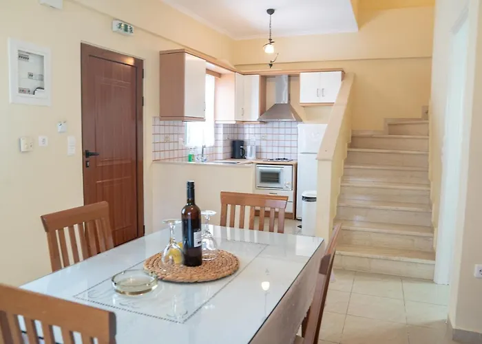 Erietta & By Kika Residences 3*