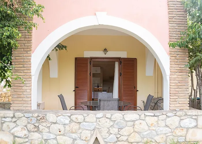 Aparthotel Erietta & By Kika Residences